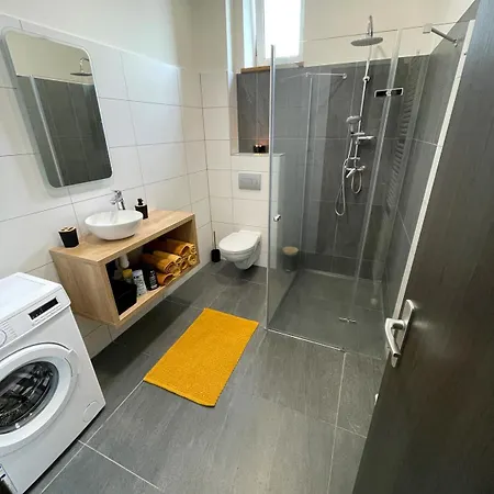 Bella * אוסטרבה